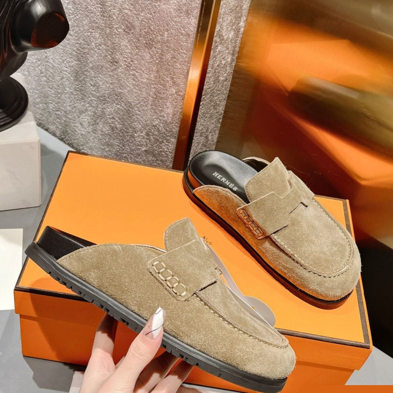 H**mes slippers